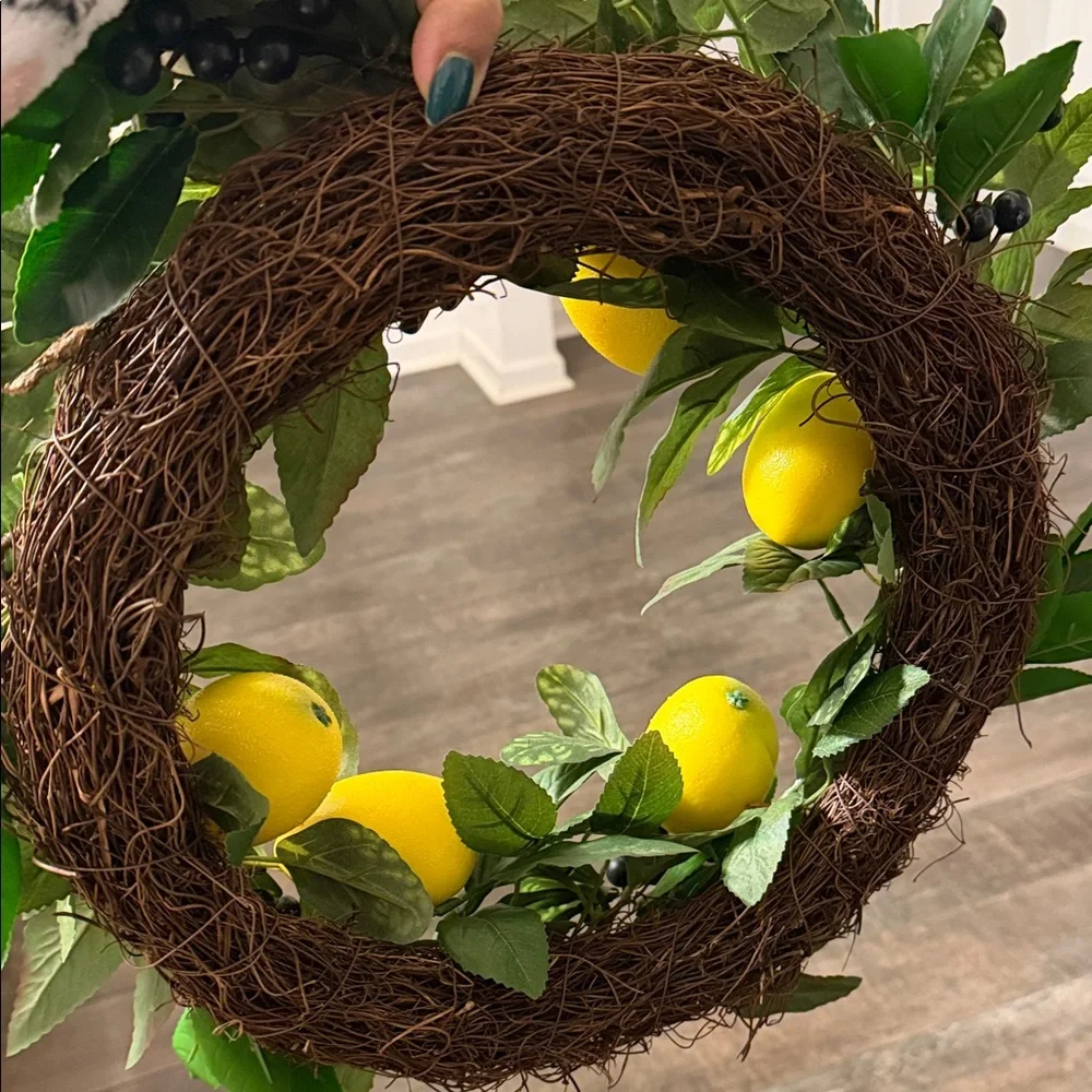 Lemon and Green Leaf Holiday Wreath